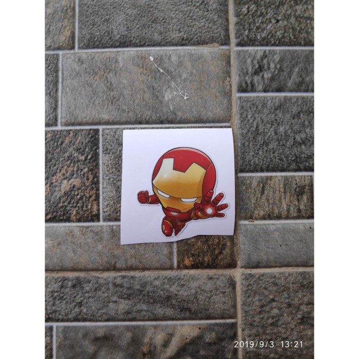 

Terlaris - Stiker Vinyl Karakter Iron Man Avenger Chibi HP Motor Helm Laptop Buku