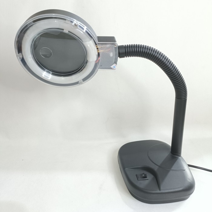 

Working Lamp + Magnifier /Lampu Kaca Pembesar Merakit Gundam Model Kit