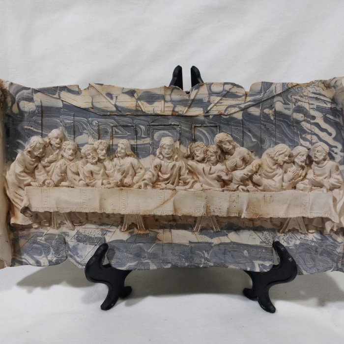 pajangan perjamuan kudus patung