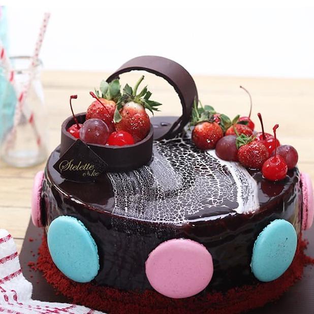 

Kue Ulang Tahun / Birthday Cake / Stelete Cake / Murah, Enak, Cantik Original