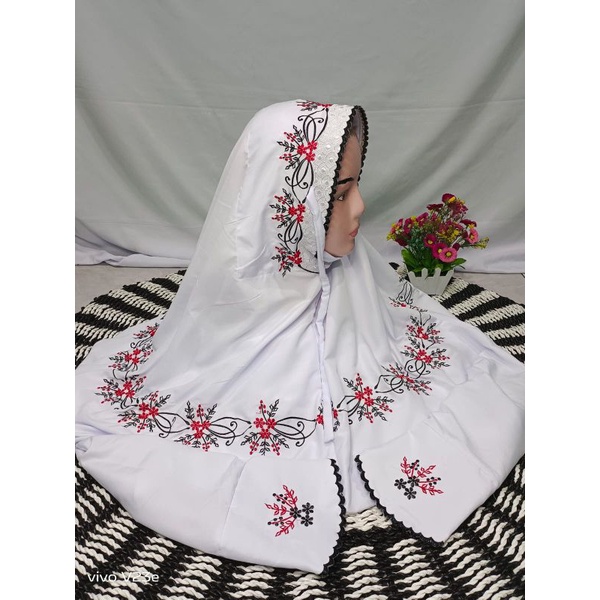 Mukena lajuran polino bordir kudus