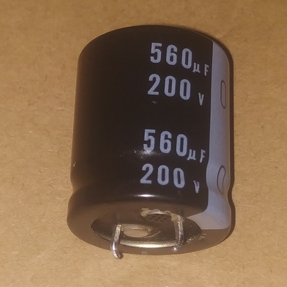 C Elko Elco 560uF 200V 560 uF 200 V
