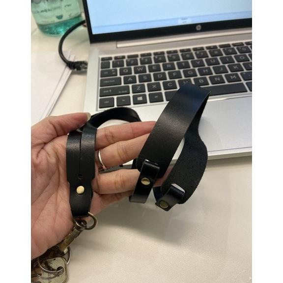 

Tali ID Card Kulit - Name tag - lanyard