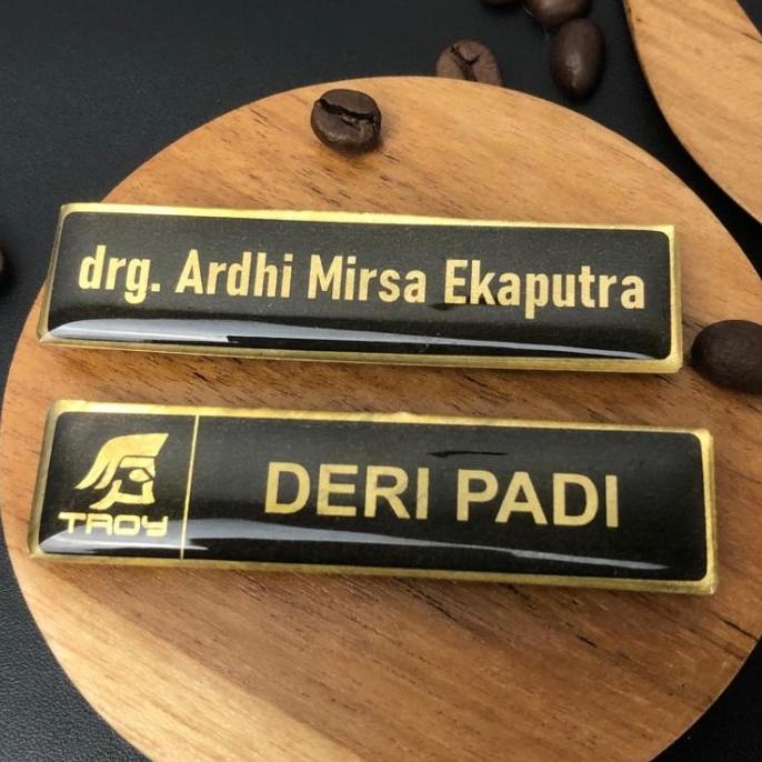 

name tag nama dada Kuningan Peniti