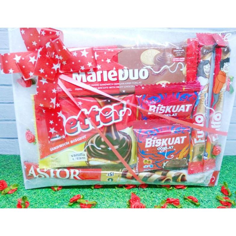 

Gratis Ongkir [Ready] Snack Box Mini Gift Hamper Birthday Hadiah Kado Ultah Valentine Parcel Lebaran Natal Wisuda (A) Termurah