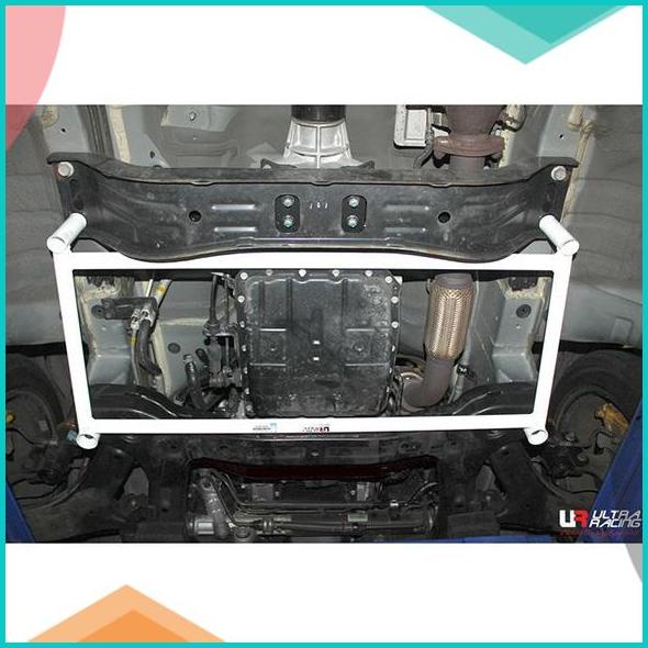 Aksesoris Stabiliser Strutbar ULTRA RACING Front lower 1616 Hyundai H1