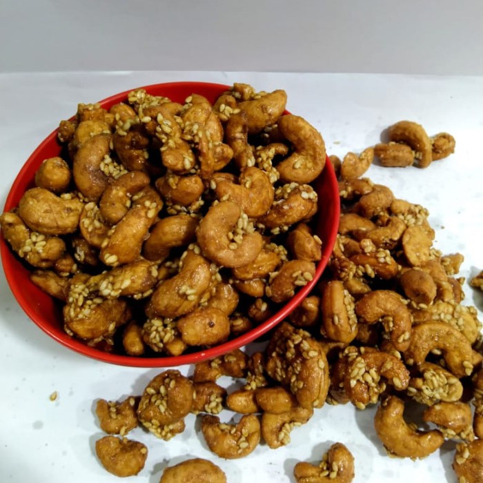 

Kacang - Kacang Mede Madu Wijen/1Kg