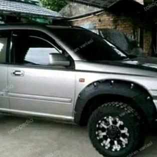 Over Fender Nisan Xtrail T30