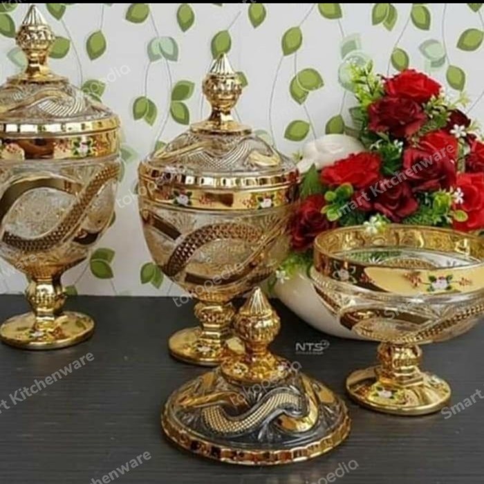 Toples Kaca Piala Capodimonte Ulir Naga Gold