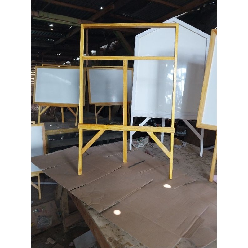 

Peyanga Papan Tulis Dengan Ukuran 60X80Cm