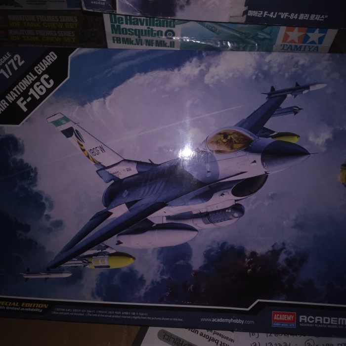 ✅Baru Pesawat F-16C Air National Guard 1/72 Model Kit Academy New Tool Terbatas