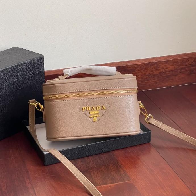 Sling Bag Wanita Branded / Tas Fashion Wanita / Tas Wanita Import Wb70 Kertania