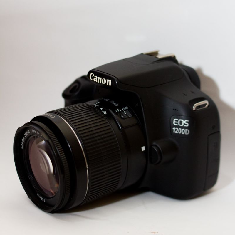 CANON DSLR 1200D