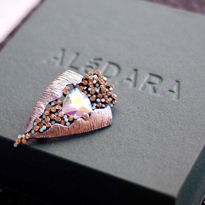 Bros Hijab Premium Brooch | Aladara | Amber Sier Original