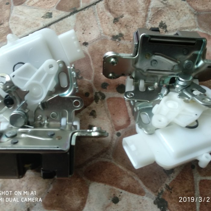 ✅Ori Door Lock Bagasi Toyota Avanza Type Veloz Original Limited