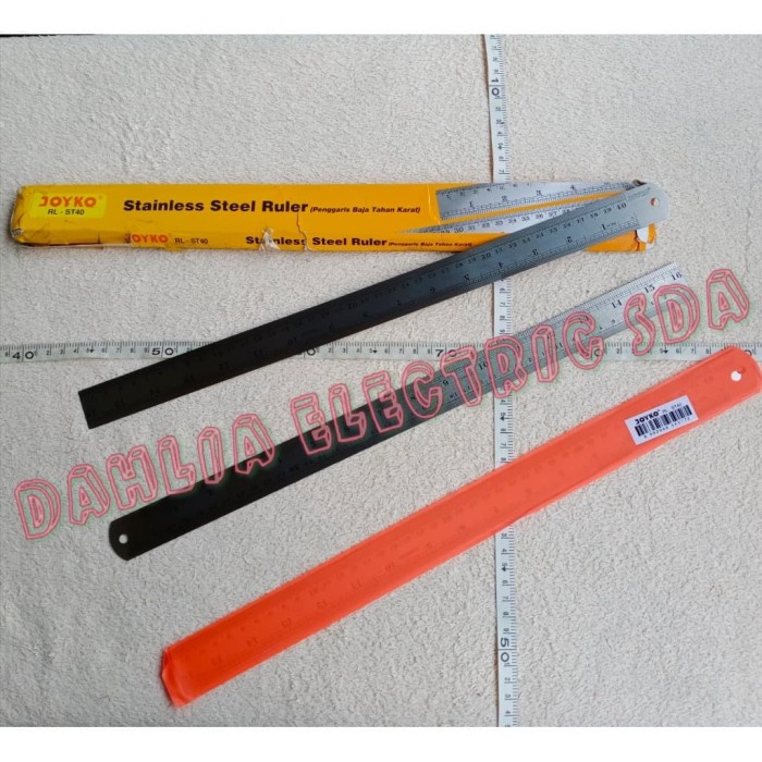 

Penggaris Besi Stainless Steel Joyko Rl- St40 40Cm Best