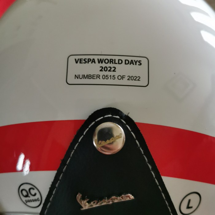 ✨Termurah Helm Vwd Vespa World Days 2022 Original Piaggio Limited Edition Size L Terbatas