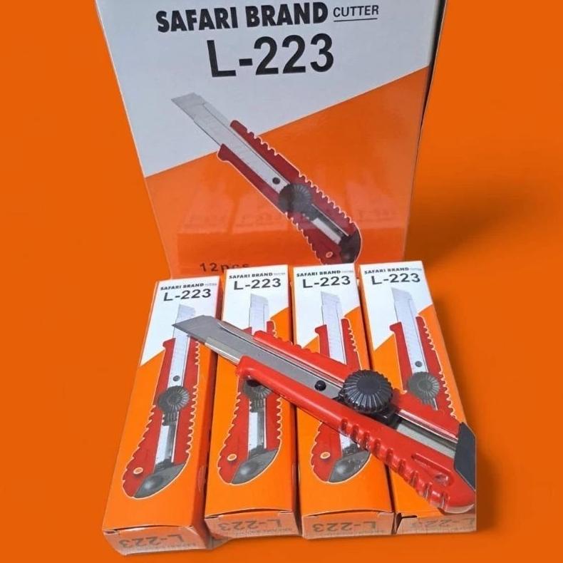 

(12 pcs) Pisau Silet Cutter Besar Cutting Knife Murah Serbaguna Safari L-223