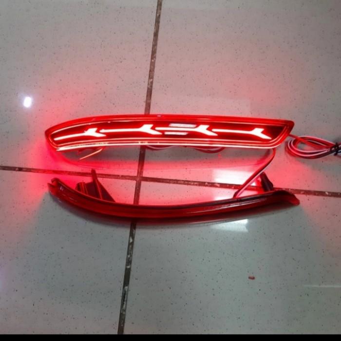 LAMPU REFLEKTOR BUMPER BELAKANG MOBIL TOYOTA INNOVA REBORN 2016-2021