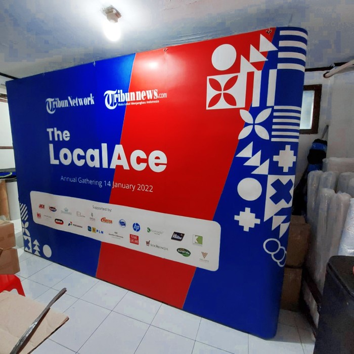 

Backwall portable / backdrop 3 x 4 non printing straight or curve )