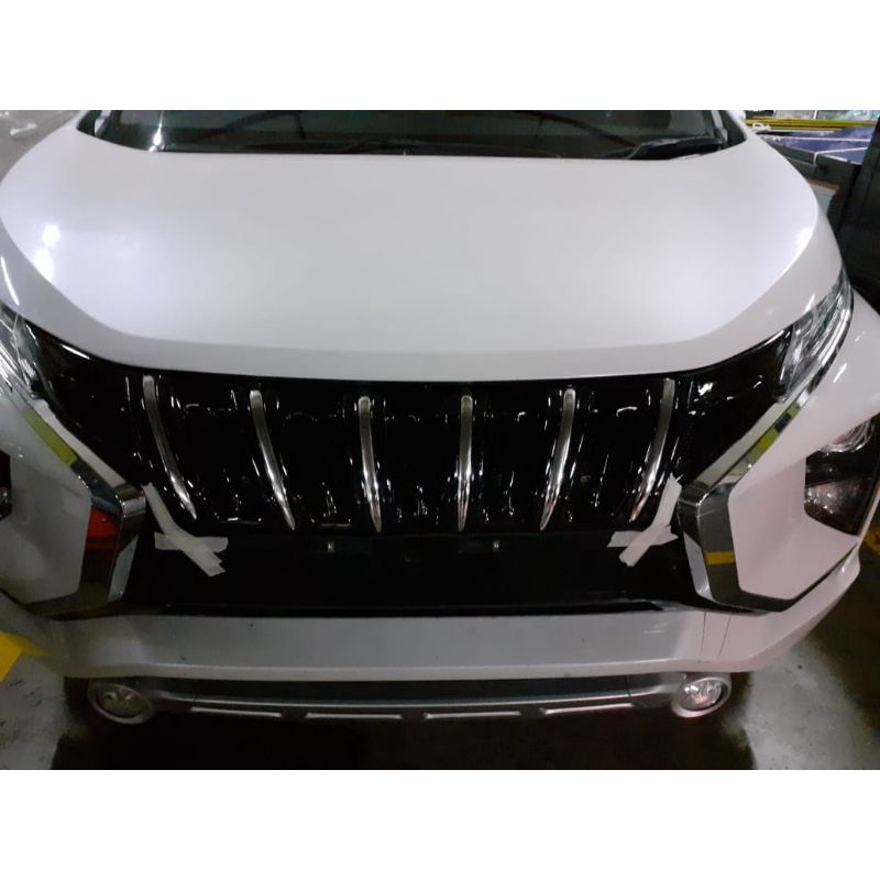 GRILL MITSUBISHI XPANDER MODEL APOLO TAHUN 2017-2023