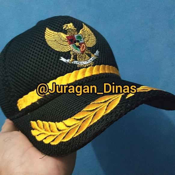 TOPI PNS LOGO LAMBANG GARUDA HITAM KHAKI RT RW LURAH CAMAT PEMBINA