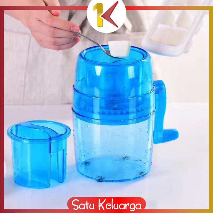 Promo Sk-C647 Alat Serut Es Batu Putar Manual Ice Shaver Mini Portabel