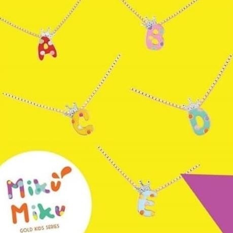 NEW PRODUK KALUNG ANAK EMAS PUTIH UBS 750 MIKU MIKU HURUF W 2,49 GRAM (KP 0027) !!!!!