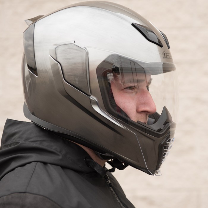 [Ori] Icon Airfltie Quicksilver Helm Full Face Terbatas