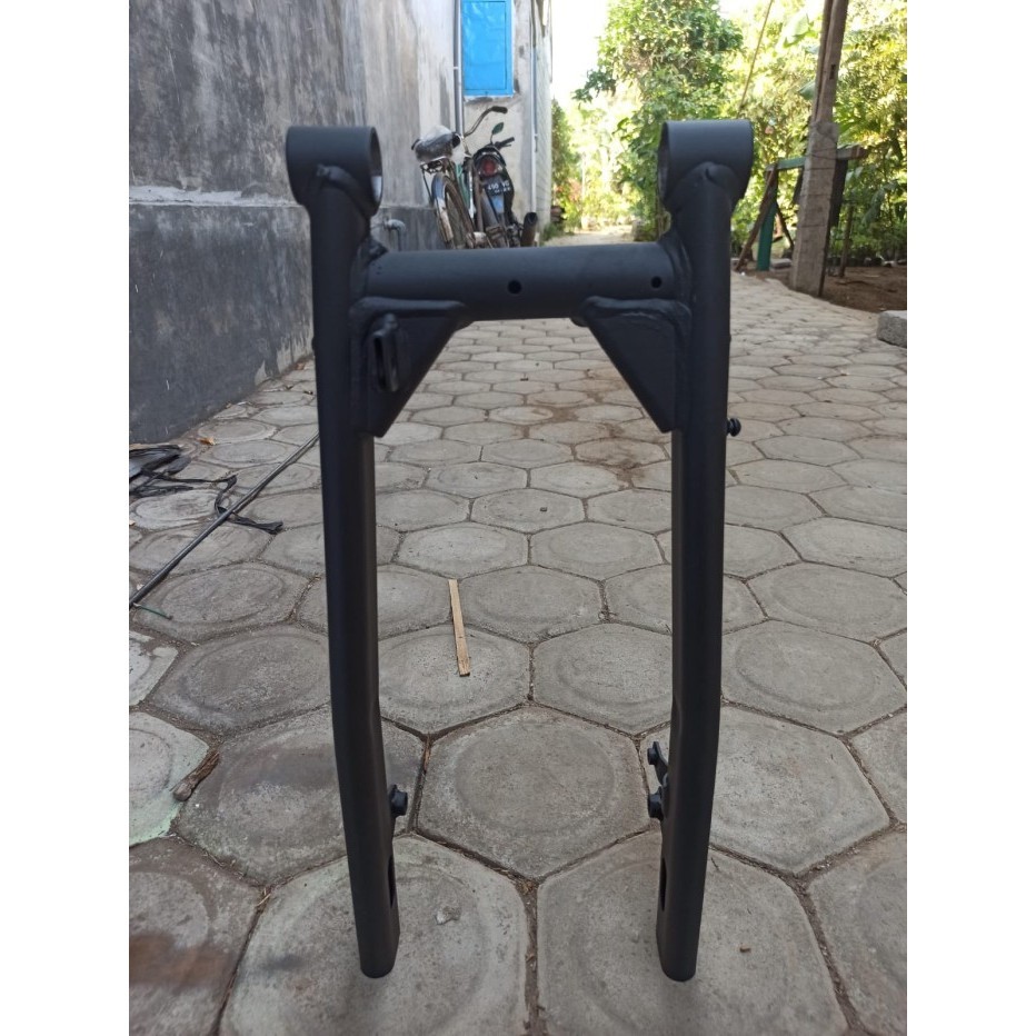DISCON ARM AREM Swingarm Lengan Ayun Kawasaki W175 Dan Kaze ORI FULLSET