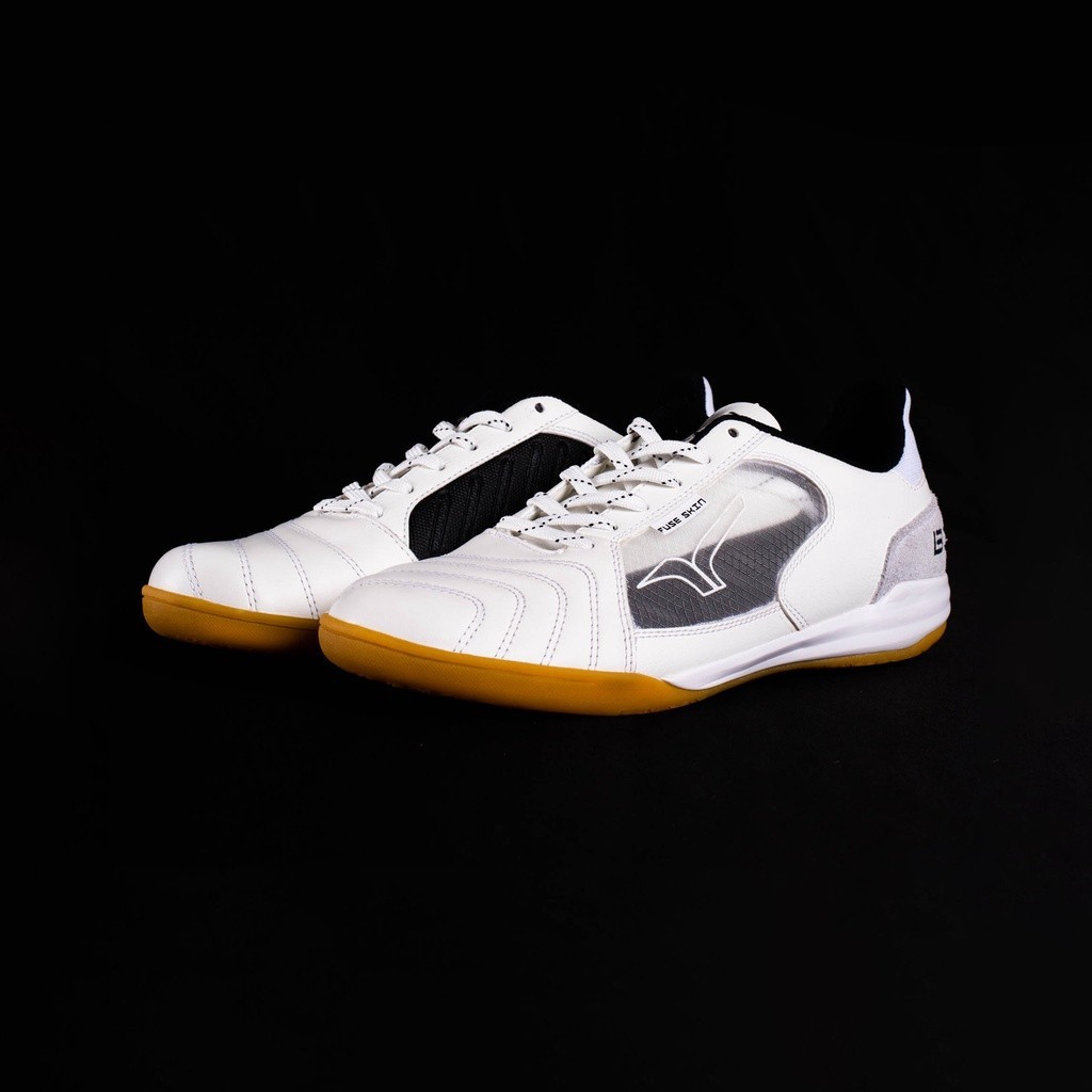 [MAD SPORT] Calci Sepatu Futsal Bomsala Beyonder Leather - White