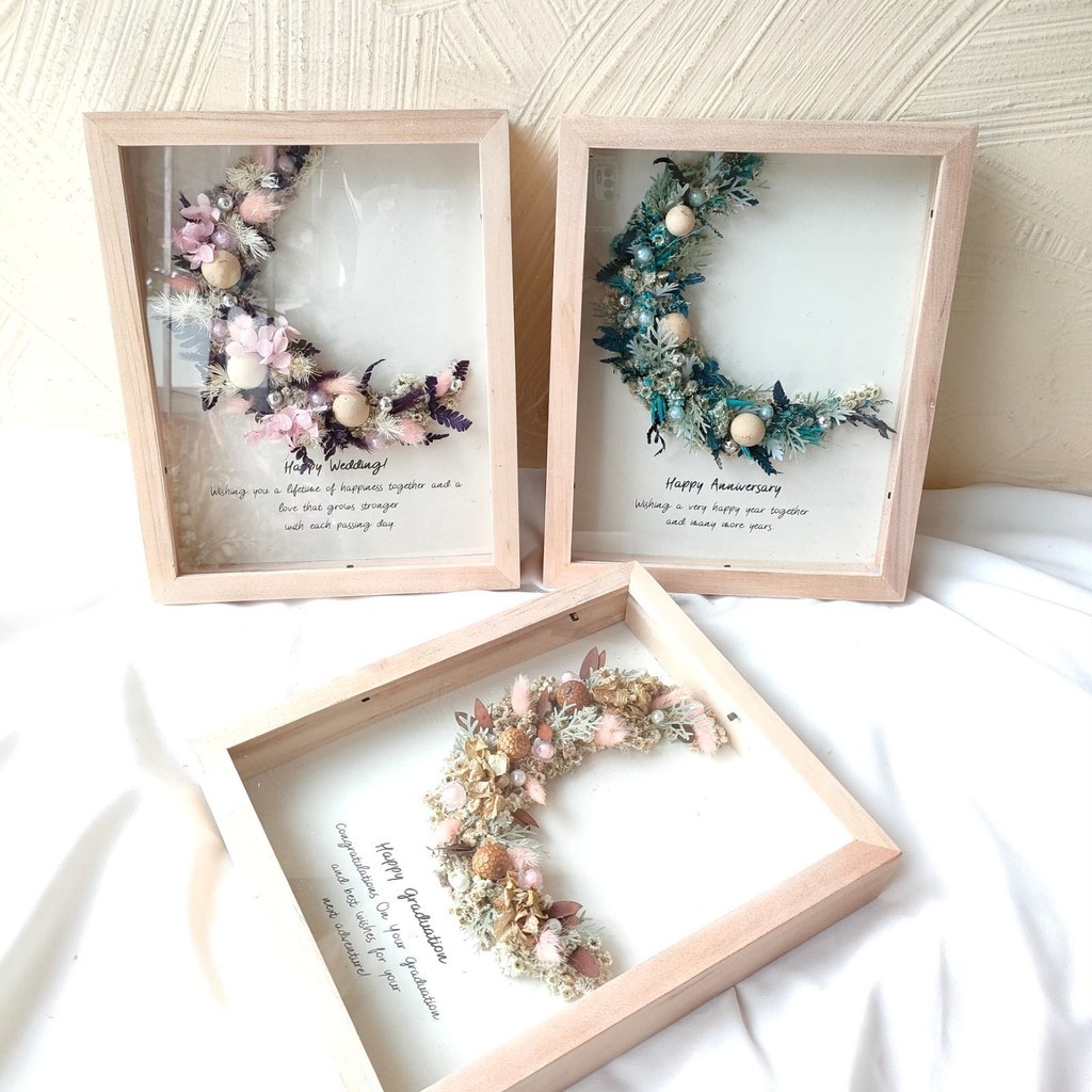 Crecent Frame - Flower Frame / Kado Frame / Frame / Pigura Foto / Kado Wisuda / Hadiah Valentine / F