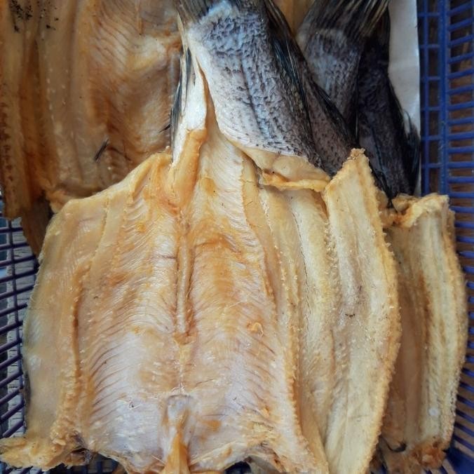 

ikan asin gabus banjar jumbo super 200/250gr