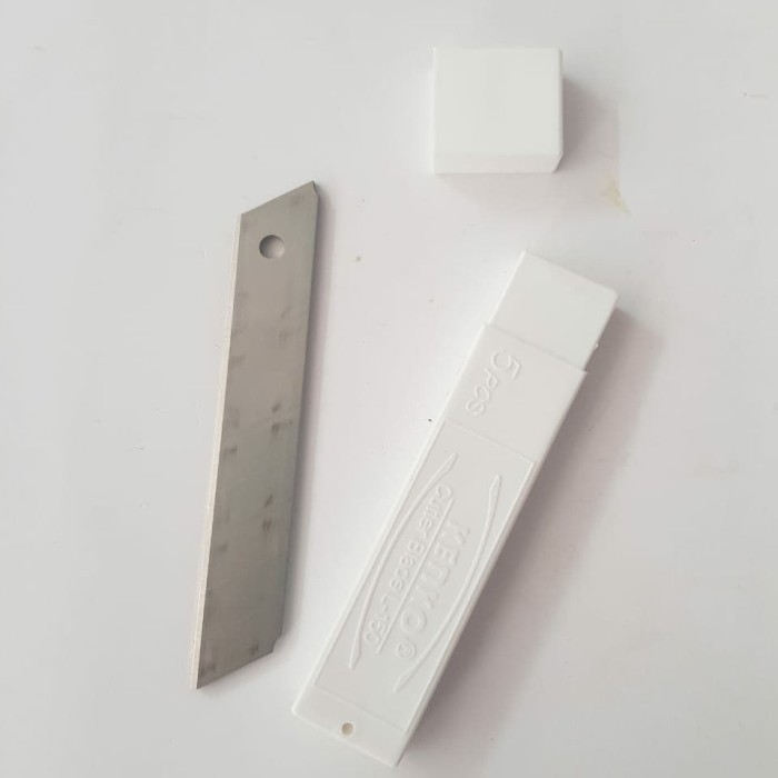 

ISI CUTTER KENKO MURAH 1 PACK ISI 5 PCS