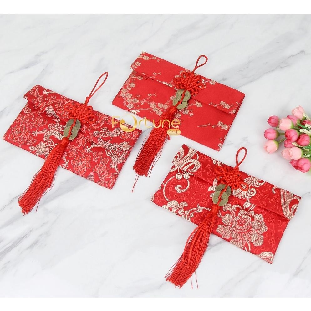 

Promo Akhir Tahun Angpao Imlek 2024 Kain Chinese New Year Sangjit Wedding Engagement Hong Bao Red Envelope Horizontal Koin Big Sale