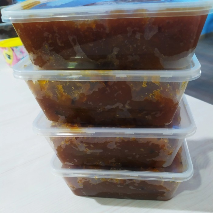 

Selai/ Selei Nenas Nastar Home Made 1 Kg (Parut/Berserat)