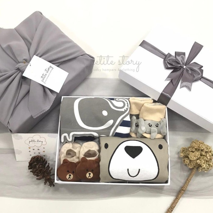 

Ready Selected Hampers Bayi - Petite Story - Cutie (U) - Boy 0-12m