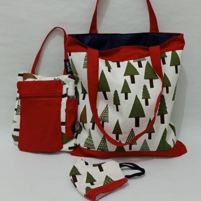 

Ready souvenir natal / kado natal totebag pouch tisu dan masker natal