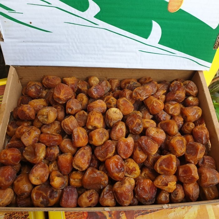 

Kurma - Kurma Sukari Al Qassim 3Kg