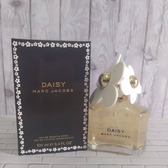 [ONLINE EXCLUSIVE] daisy MJ box hitam /parfume wanita murah/parfume original singapore