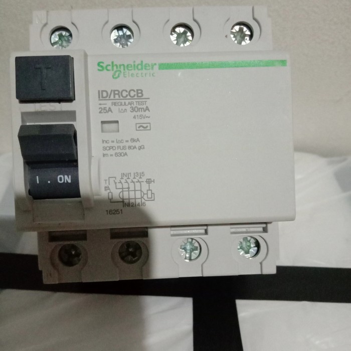 ELCB/RCCB SCHNEIDER 25A 4P 30MA TYPE ID