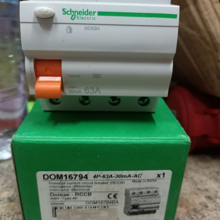 RCCB ELCB DOMAE 63A 3P + N 30MA SCHNEIDER