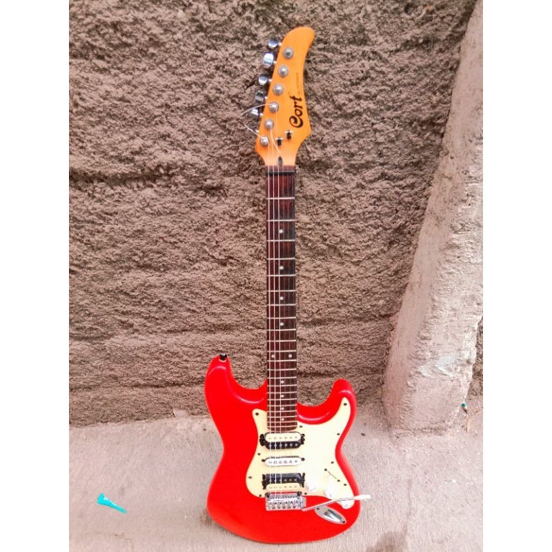 gitar listrik CORT Stratocaster spesial 3