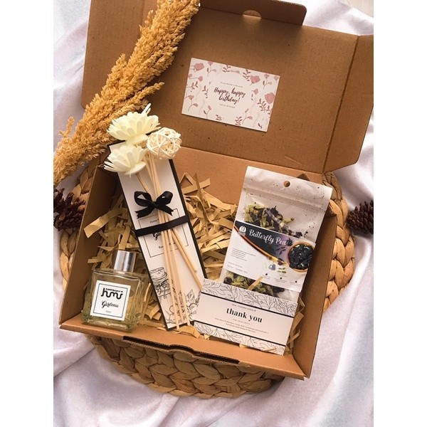 

ZY6 HAMPERS LILIN AROMATERAPI NIKAHAN/GIFT BOXLILIN AROMATERAPI /WISUDA GIFT/HAMPERS LEBARAN/HAMPERS