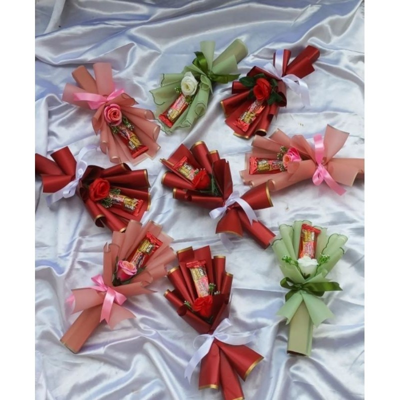 

HF5 BUKET BUNGA MINI/ BUKET HARI GURU/ BUKET BENG-BENG / BUKET VALENTINE F2Y