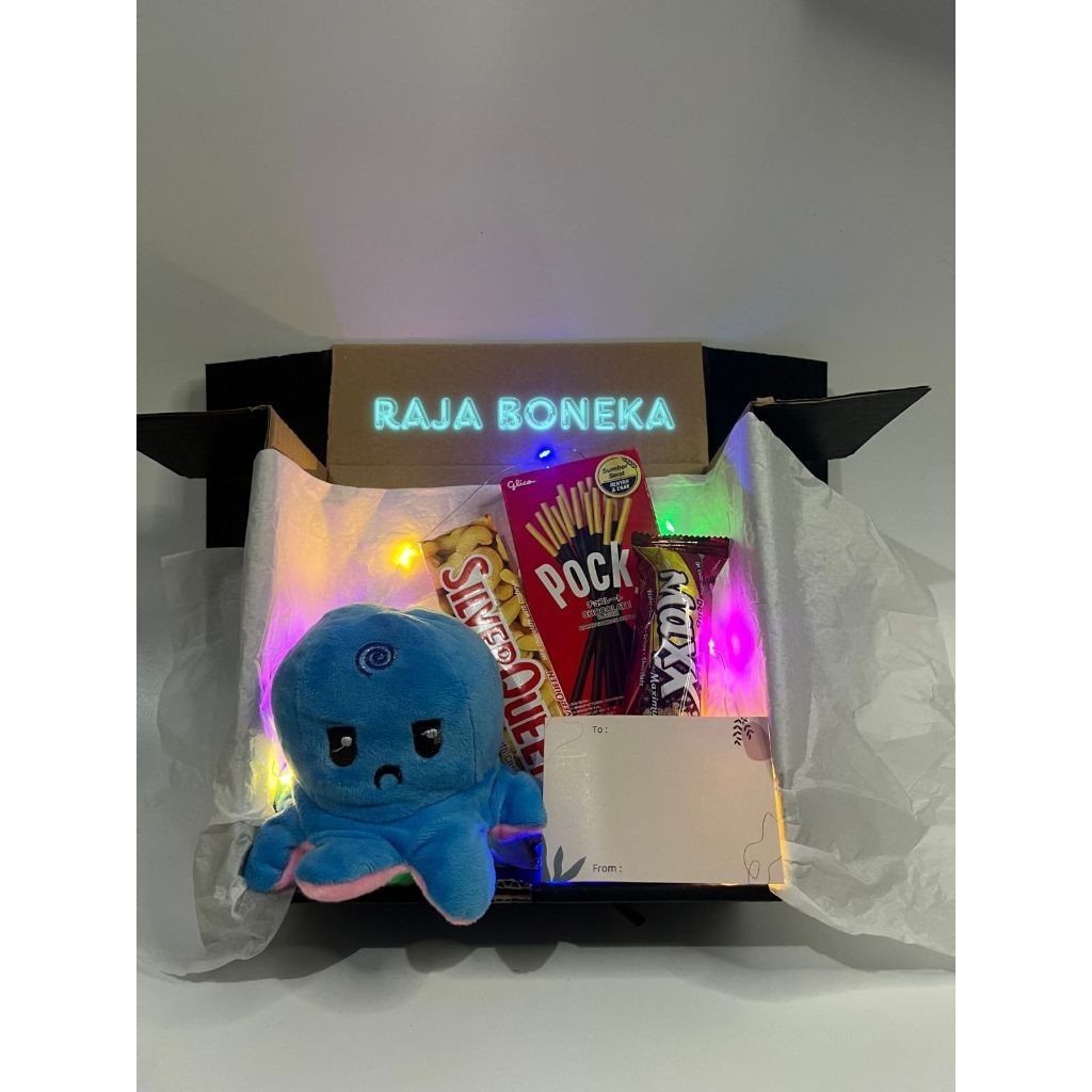 

TKV HAMPERS BONEKA GURITA FREE COKLAT BANYAK BONUS BISA CUSTOM KARTU UCAPAN P6X