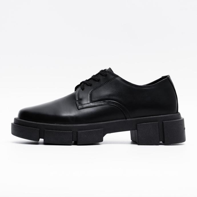 Heiden Heritage [Hrtg] - Titan Derby - Triple Black | Sepatu Pria