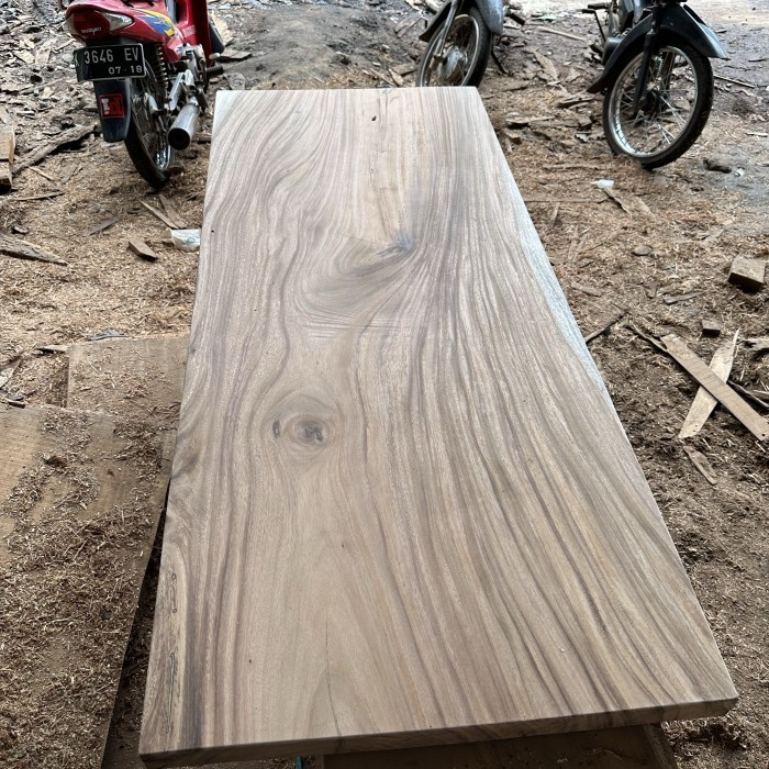 

Slab Papan Kayu Solid Full Galih Tanpa Putih