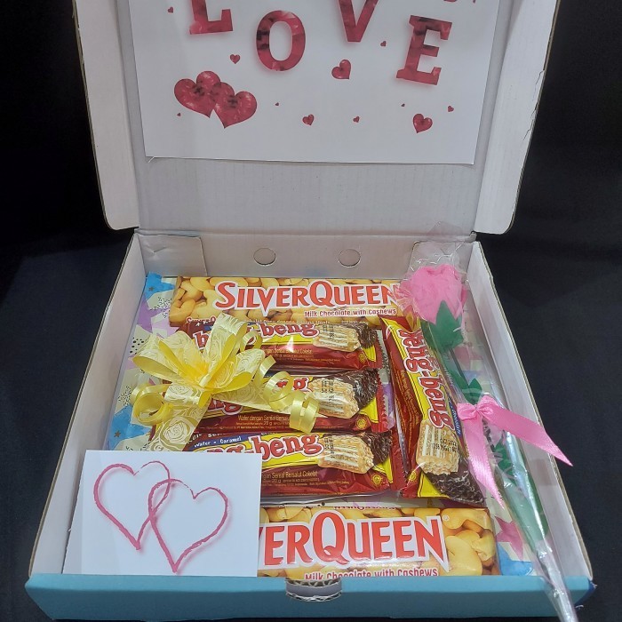 

Hampers Snack Kado Bingkisan Hadiah Parcel Coklat Valentine #13-18