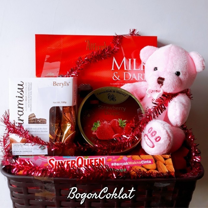 

Hampers Valentine Teddy Pink